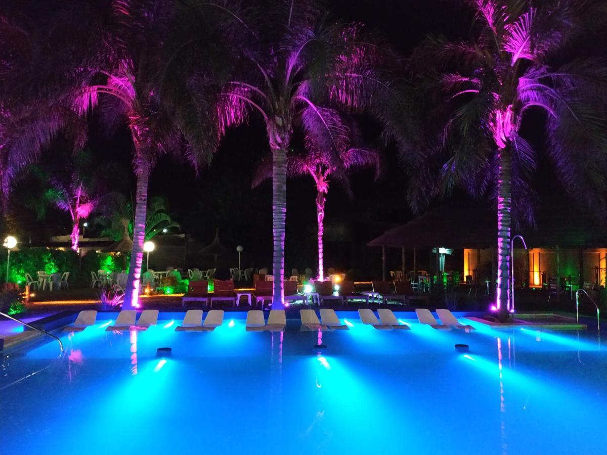 Hotel Termal Emperatriz Termas de Río Hondo Exterior foto