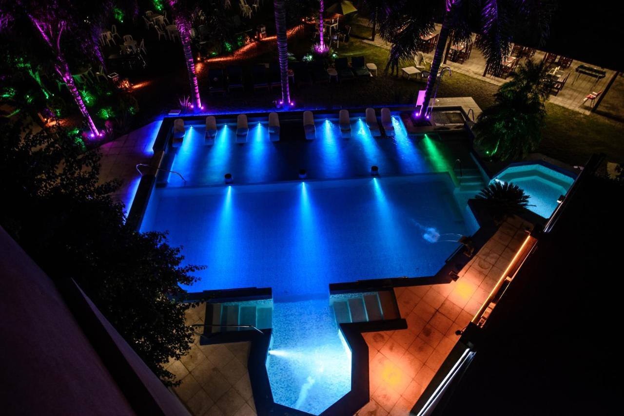 Hotel Termal Emperatriz Termas de Río Hondo Exterior foto